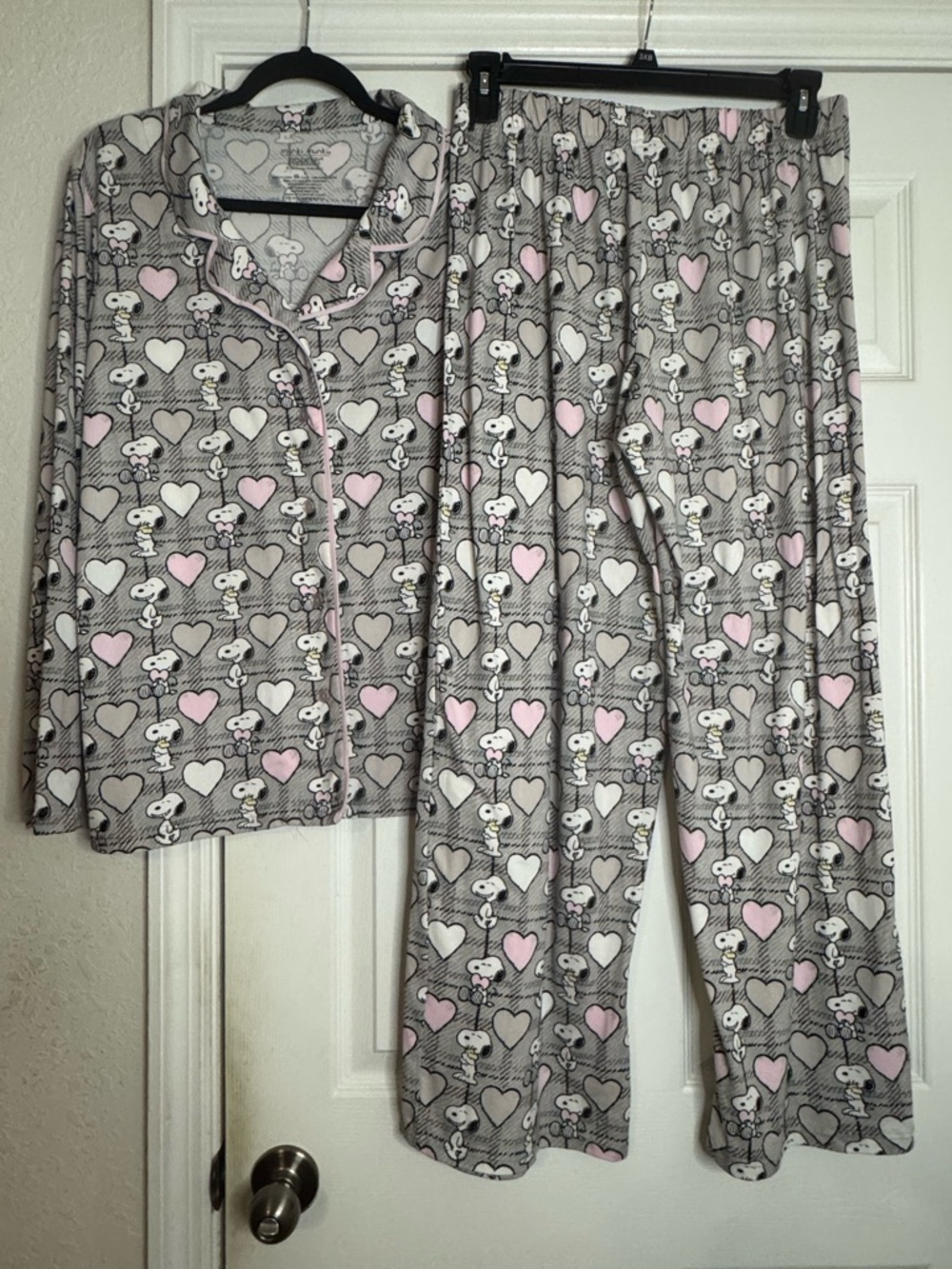 munki munki Gray Pajama Set with Pink and White Hearts & Snoopy Print